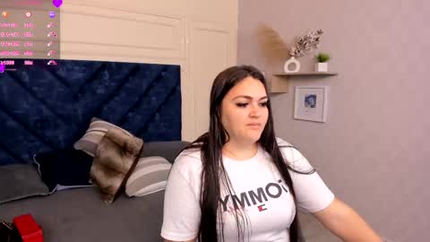Snapshot of charlotte_mayers chatting on 09-10-25, 11:21 Charlotte Mayers online show from 09-10-25, 11:21