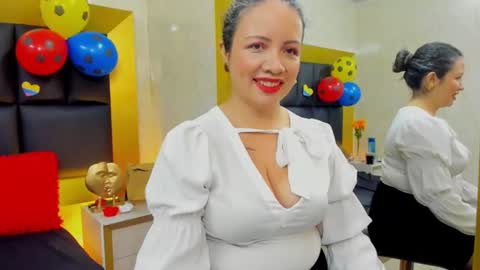 Snapshot of charlotte_monnroe chatting on 06-25-26, 01:15 charlotte_monnroe online show from 06-25-26, 01:15