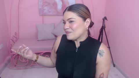 Snapshot of charlotte_monroe_ chatting on 10-23-25, 06:39 charlotte_monroe_ online show from 10-23-25, 06:39