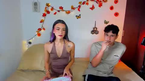 Snapshot of charlotte_queeen chatting on 09-23-25, 10:02 Charlotte online show from 09-23-25, 10:02