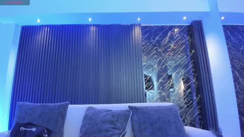 Snapshot of charlotte_whitee1 chatting on 02-19-25, 11:17 Charlotte Everyday From 0700 to 1300 Col Time online show from 02-19-25, 11:17