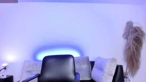 Snapshot of charlotte_whitee1 chatting on 10-11-25, 12:36 Charlotte Everyday From 0700 to 1300 Col Time online show from 10-11-25, 12:36