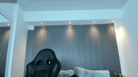 Snapshot of charlotte_whitee1 chatting on 10-20-25, 11:54 Charlotte Everyday From 0700 to 1300 Col Time online show from 10-20-25, 11:54