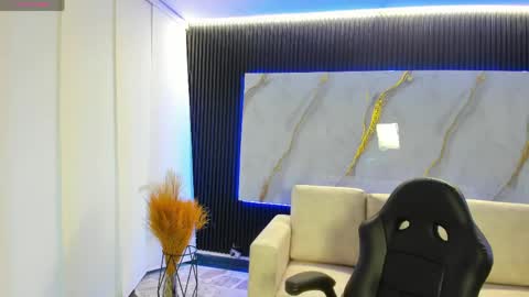 Charlotte  Everyday From 0700 to 1300 Col Time online show from 04-17-26, 11:46