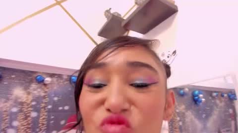 Snapshot of charlotte_x1 chatting on 12-16-25, 04:23 Charlotte online show from 12-16-25, 04:23