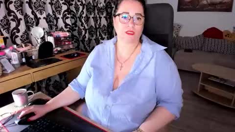 Charlotte Diamonds online show from 09-27-25, 05:18