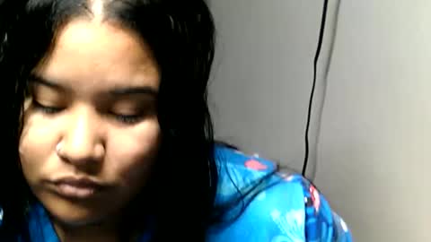 charlottequeen_21 online show from 05-01-26, 12:21