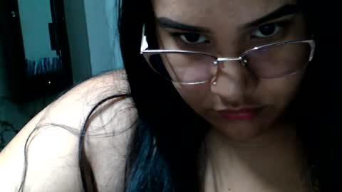 charlottequeen_21 online show from 06-11-26, 04:49