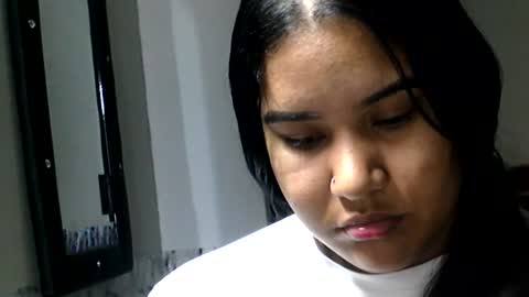 charlottequeen_21 online show from 06-12-26, 03:44