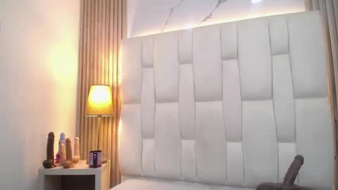 Charlotte  Schmidt online show from 04-27-26, 11:30