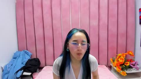 charlottestuart_ online show from 12-03-25, 03:36