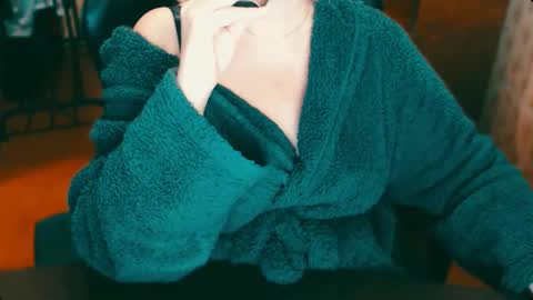 CharlotteXTasty online show from 02-27-25, 04:32