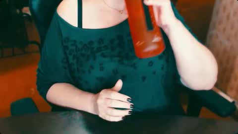 CharlotteXTasty online show from 10-15-25, 11:10