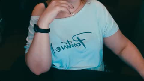 CharlotteXTasty online show from 11-21-25, 12:04