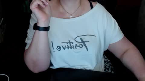 Snapshot of charlottextasty chatting on 05-06-26, 11:26 CharlotteXTasty online show from 05-06-26, 11:26