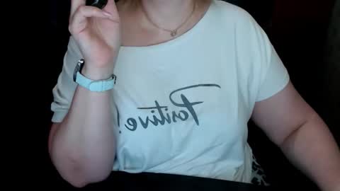 Snapshot of charlottextasty chatting on 06-11-26, 10:02 CharlotteXTasty online show from 06-11-26, 10:02