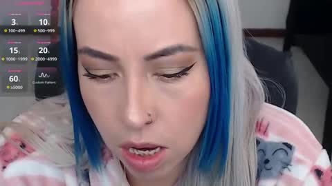 Snapshot of charlottezoe1 chatting on 03-11-25, 07:03 charlottezoe online show from 03-11-25, 07:03