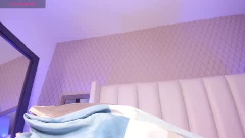Snapshot of charlottreid chatting on 12-27-24, 05:05 Charlot Treid online show from 12-27-24, 05:05