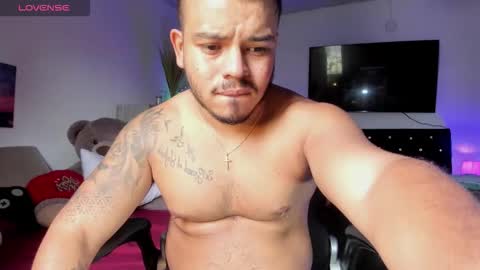 Snapshot of charly_85016 chatting on 01-12-26, 03:17 charly online show from 01-12-26, 03:17