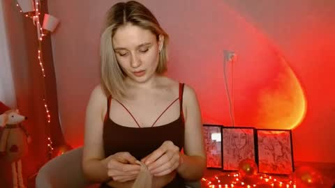 Snapshot of charming_beauty chatting on 01-17-25, 06:36 Michelle online show from 01-17-25, 06:36