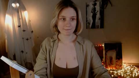 Snapshot of charming_beauty chatting on 11-03-25, 05:09 Michelle online show from 11-03-25, 05:09