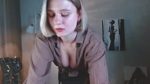 Michelle  online show from 08-02-26, 03:27