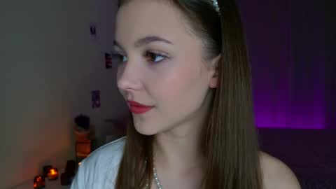 Snapshot of charming_bliss chatting on 09-29-25, 03:39 Kaylee online show from 09-29-25, 03:39