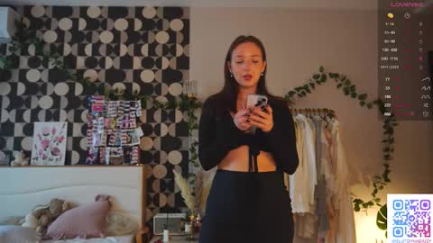 Snapshot of charming_daisy chatting on 09-18-25, 07:10 my fansly Charming daisy My Wishlist for new toys online show from 09-18-25, 07:10