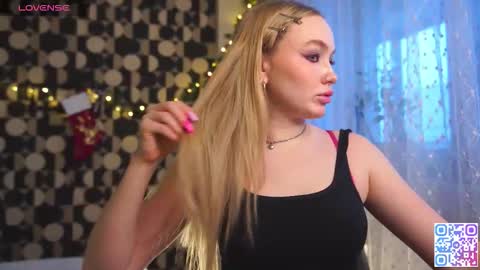 Snapshot of charming_daisy chatting on 12-16-25, 09:14 my fansly Charming daisy My Wishlist for new toys online show from 12-16-25, 09:14