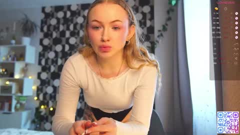 Snapshot of charming_daisy chatting on 02-05-26, 09:58 my fansly Charming daisy My Wishlist for new toys online show from 02-05-26, 09:58