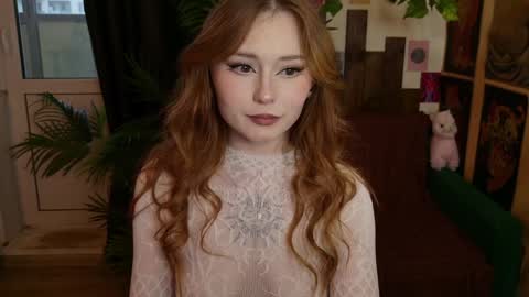 Snapshot of charming_lilly chatting on 01-31-25, 01:02 Lissa online show from 01-31-25, 01:02