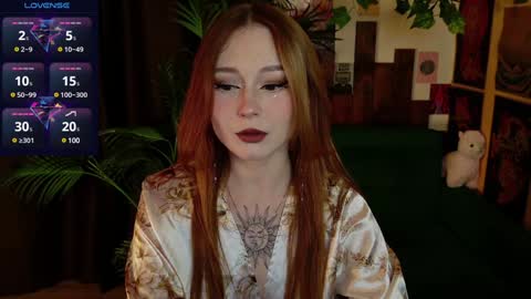 Snapshot of charming_lilly chatting on 02-01-25, 07:05 Lissa online show from 02-01-25, 07:05