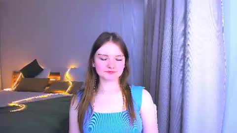 Snapshot of charminglookeva chatting on 06-18-26, 09:14 Im Eva online show from 06-18-26, 09:14
