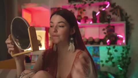 Belle and Miley online show from 02-19-25, 05:06