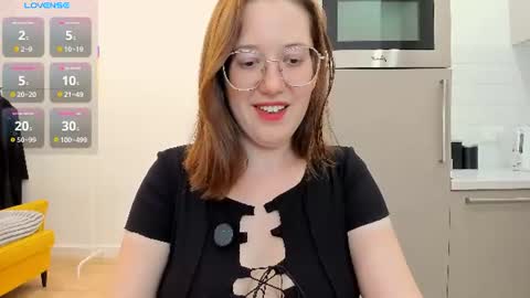 Snapshot of charmygrace chatting on 06-23-26, 02:48 Grace online show from 06-23-26, 02:48