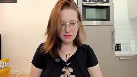 Snapshot of charmygrace chatting on 07-17-26, 10:55 Grace online show from 07-17-26, 10:55