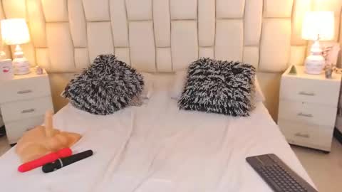 Snapshot of charonstom chatting on 03-08-25, 02:30 Charon Stom online show from 03-08-25, 02:30