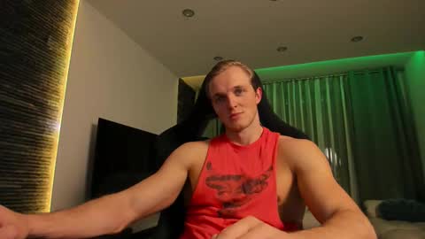 Snapshot of chasereed_ chatting on 11-05-25, 09:15 Chase Reed online show from 11-05-25, 09:15