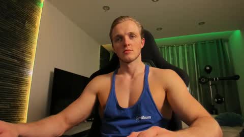 Snapshot of chasereed_ chatting on 11-14-25, 09:35 Chase Reed online show from 11-14-25, 09:35