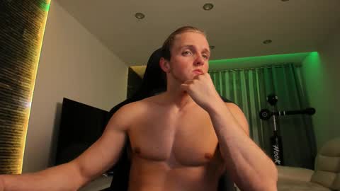 Snapshot of chasereed_ chatting on 12-02-25, 11:23 Chase Reed online show from 12-02-25, 11:23