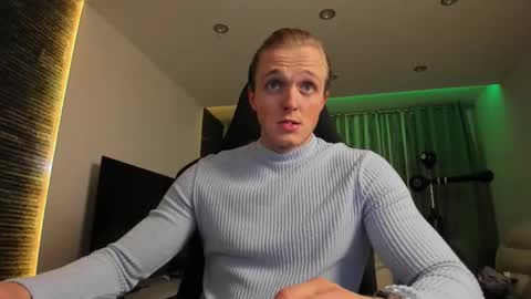 Snapshot of chasereed_ chatting on 12-13-25, 07:53 Chase Reed online show from 12-13-25, 07:53