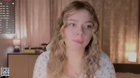 Emilia online show from 06-23-26, 04:10