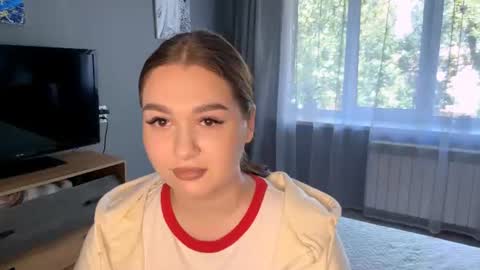 Emma online show from 06-04-26, 09:26
