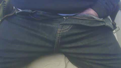 Snapshot of chattertonn chatting on 10-30-25, 05:35 chattertonn online show from 10-30-25, 05:35