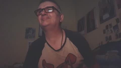 Snapshot of chatubatelee555 chatting on 10-08-25, 06:16 lee online show from 10-08-25, 06:16