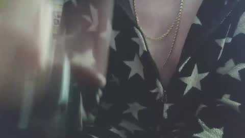 Snapshot of chatubatelee555 chatting on 10-27-25, 06:45 lee online show from 10-27-25, 06:45