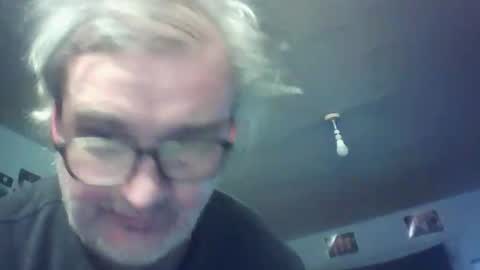 Snapshot of chatubatelee555 chatting on 02-17-26, 09:32 lee online show from 02-17-26, 09:32