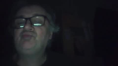 Snapshot of chatubatelee555 chatting on 02-24-26, 01:14 lee online show from 02-24-26, 01:14