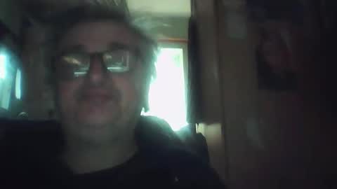 Snapshot of chatubatelee555 chatting on 03-12-26, 04:02 lee online show from 03-12-26, 04:02