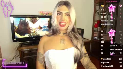 Snapshot of chaturmodels chatting on 02-06-25, 12:43 Sophie online show from 02-06-25, 12:43